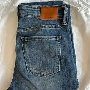 Women’s Lucky Jeans Bridgette Skinny size 6/28.